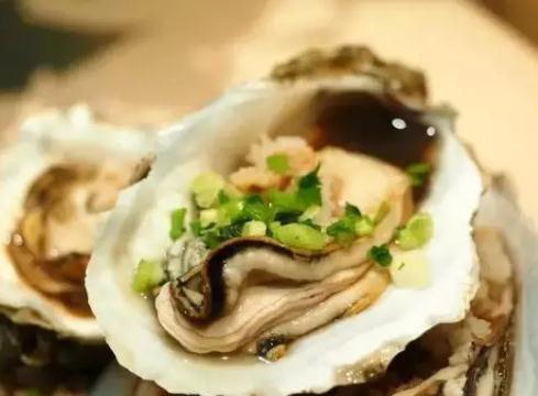 霞美牡蛎-漳浦霞美镇特产霞美牡蛎美食做法:煮牡蛎 海蛎煎,产地宝