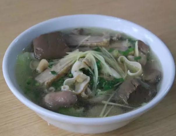 料多多咸水冬粉鸭：龙海石码镇美食，地方小吃-料多多小吃店咸水冬粉,产地宝