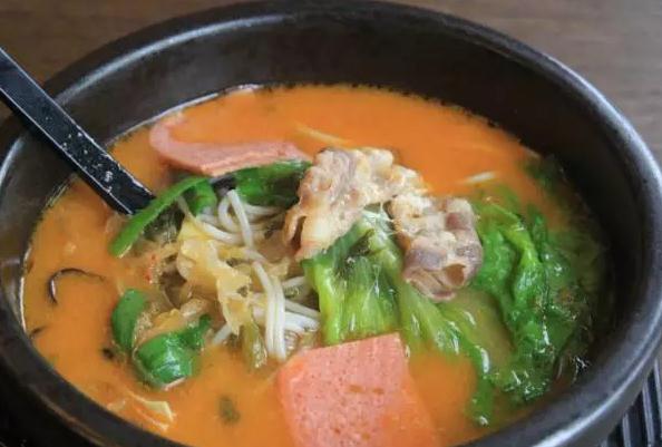十秒到过桥米线：龙海榜山镇美食-紫崴路建发美一城十秒到过桥米线,产地宝