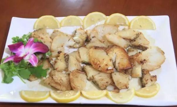 碰成香煎鳕鱼：龙海浮宫镇山塘村美食小吃-浮宫碰成饭店 碰成香煎鳕鱼,产地宝