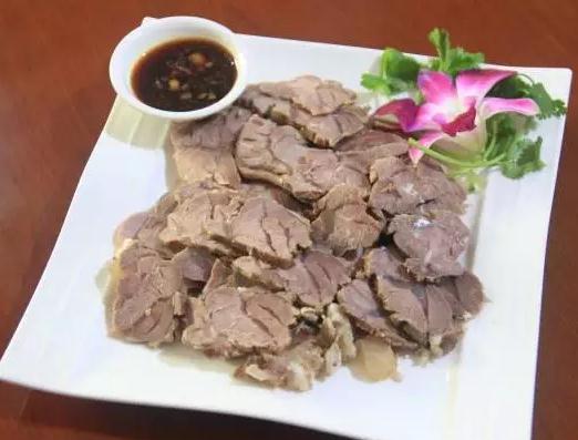 碰成盐水牛肉：龙海浮宫镇山塘村美食小吃-浮宫碰成饭店 碰成盐水牛肉,产地宝