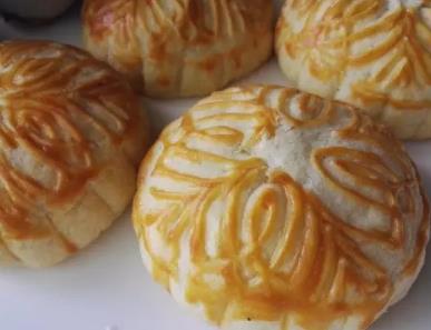 儋州红树林果海鸭蛋月饼：海南省儋州市特产美食-红树林果海鸭蛋月饼,产地宝