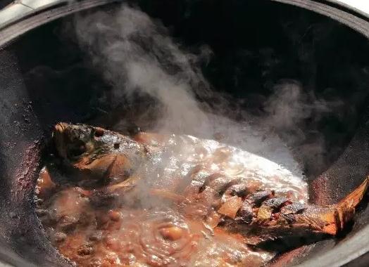 海子垮炖鱼:北京市平谷区金海湖镇特产美食-平谷海子垮炖鱼,产地宝