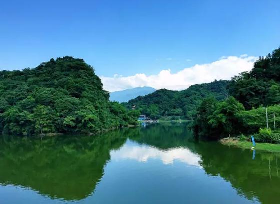 彭州磁峰镇莲花湖:成都市彭州市磁峰镇美景-彭州产地宝 莲花湖,产地宝