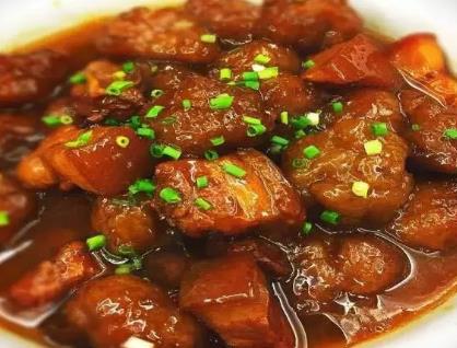 安庆美食山粉圆子烧肉:安庆市特产美食-山粉圆子烧肉,产地宝