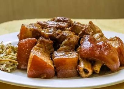 廉江美食特产-塘蓬焖猪肉：湛江廉江市产地美食-塘蓬焖猪肉做法,产地宝