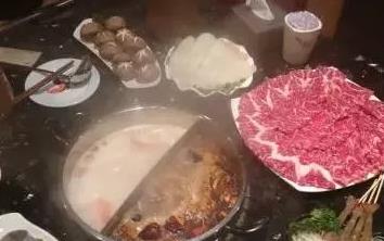 北京辉哥火锅：北京市朝阳区美食-辉哥火锅黑猪肉 九节虾 雪花牛肉,产地宝