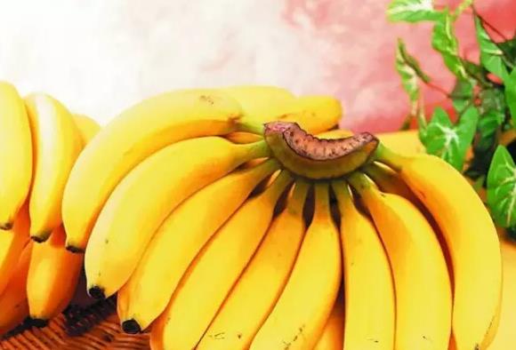 旗山香蕉：台湾省高雄市十大特产-旗山镇香蕉,高雄产地特产水果香蕉,产地宝