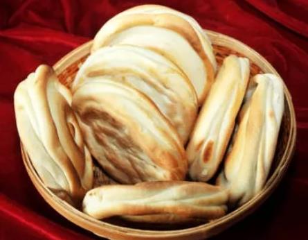 沙河杠子头火烧:烟台莱州市沙河古镇特产,产地食品杠子头火烧,产地宝