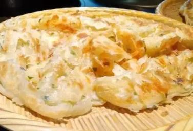 顿岗油馍:驻马店新蔡县特色美食顿岗油馍,产地特色食品,产地宝