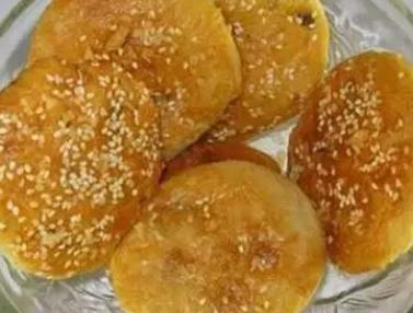 富阳新登烧饼:杭州市富阳区新登镇特色美食新登烧饼,产地宝