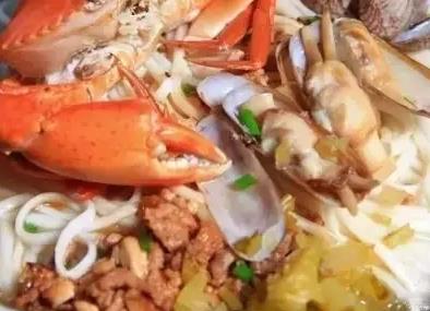 玉环青蟹面:台州市玉环县特色美食青蟹面,产地宝