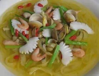 海鲜煮面:温州洞头区特色美食海鲜煮面,产地食品番薯粉面,产地宝