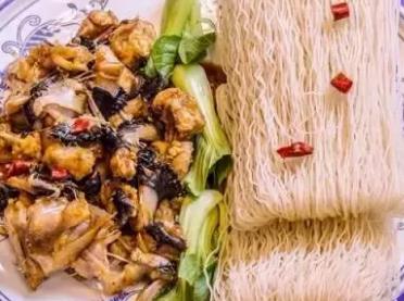 鮟鱇萝卜丝:温州洞头区特色美食鮟鱇鱼萝卜丝,产地宝