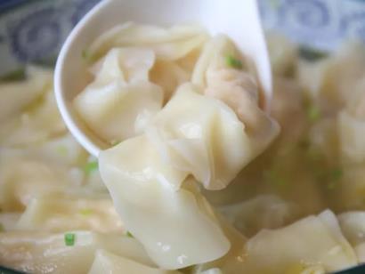 常熟滨江刀鱼馄饨:苏州市常熟特色美食滨江刀鱼馄饨,产地宝