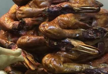 雨花台板鸭:南京雨花台美食章云板鸭 阚老二鸭子 产地食品,产地宝