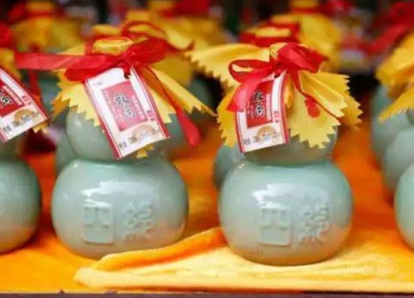 洞天乳酒:成都都江堰特色产品洞天乳酒,青城四绝之首,产地宝