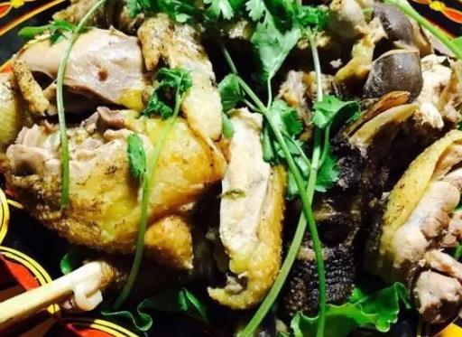 西昌阉鸡:凉山州西昌彝族特色美食阉鸡,产地食品阉鸡肉,产地宝