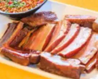 老君滩腊边肉:凉山会东老君滩乡产地特色美食金沙腊边肉,产地宝