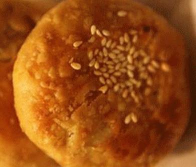 赵县石塔烧饼:石家庄赵县特色美食小吃石塔烧饼,产地食品烧饼,产地宝