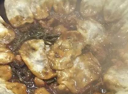 雄县灶台大锅炖:保定雄安新区雄县特色美食灶台大锅炖,产地宝