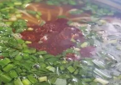 印台酸汤饸饹:铜川市印台区陈炉特色美食小吃酸汤饸饹,产地宝