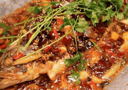 万州烤鱼:重庆万州区特色美食小吃烤鱼,产地食品万州烤鱼,产地宝