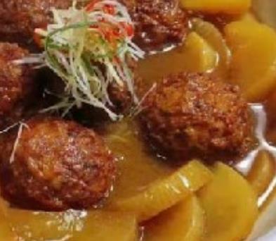 肉汁萝煨狮子头:铜陵枞阳县特色美食小吃肉汁萝煨狮子头,产地宝